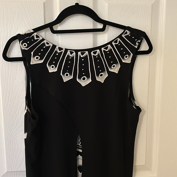 Split back Top - Picture 2 of 12